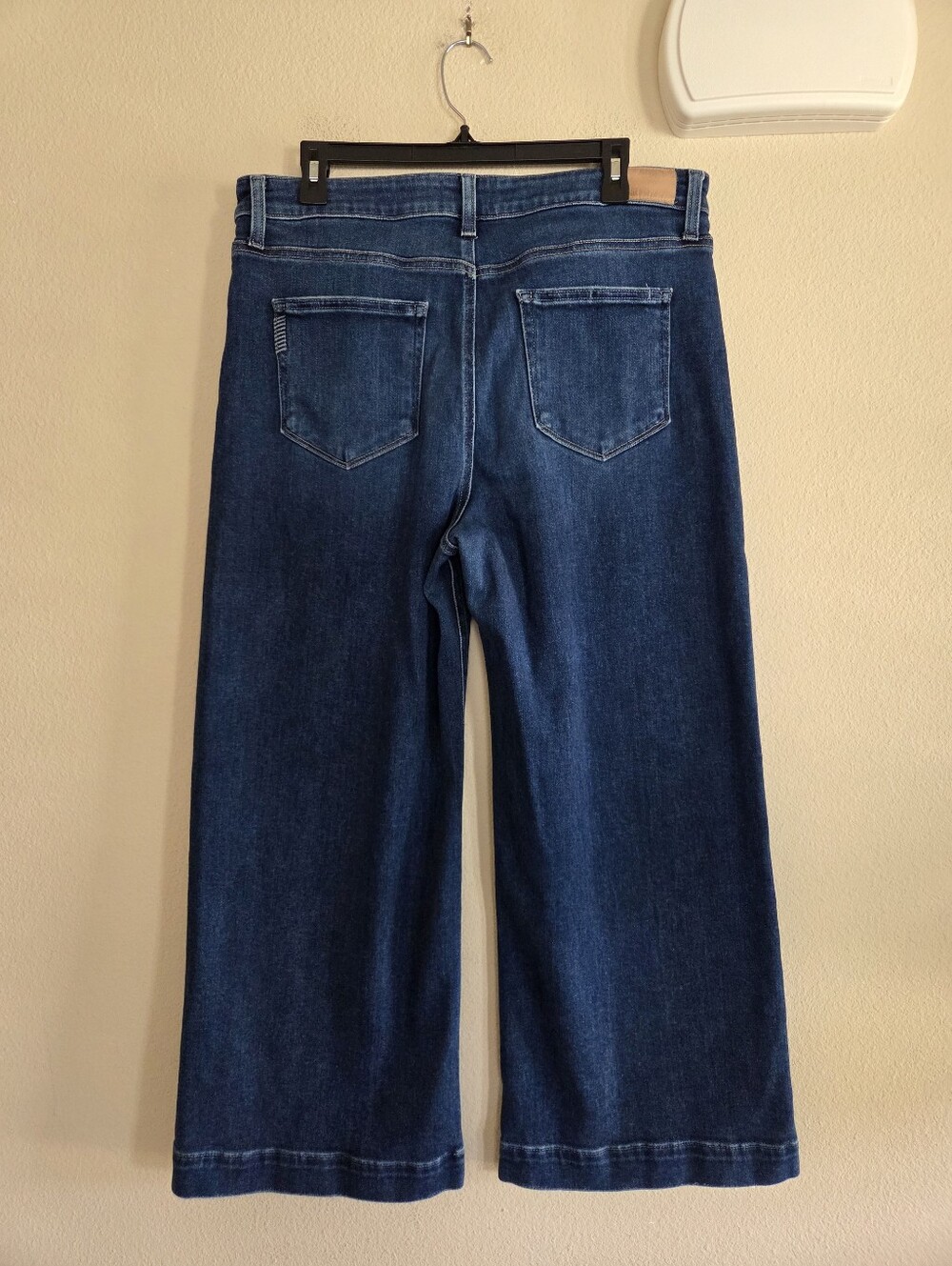 Paige Women's Anessa Wide Leg Jean Size 33 Foreign Film - Picture 3 of 12